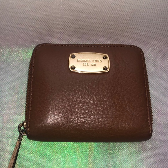 AUTHENTIC MICHAEL KORS BAG & WALLET - Picture 9 of 10